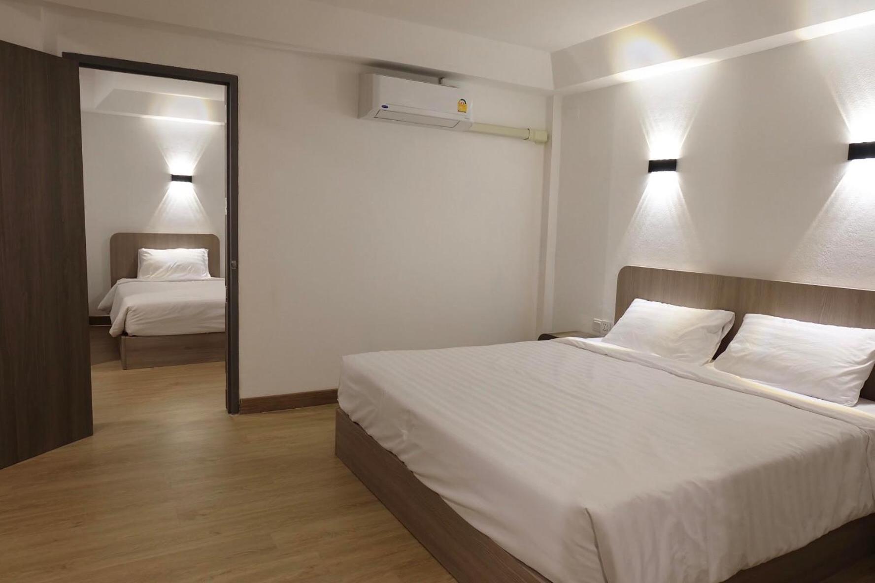 U-Thong Hotel Phitsanulok Bagian luar foto